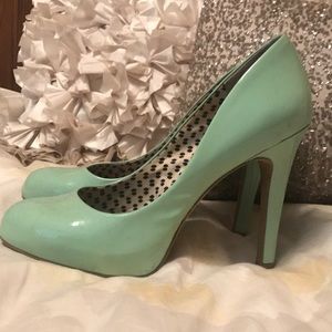 Almost New - Jessica Simpson Pumps